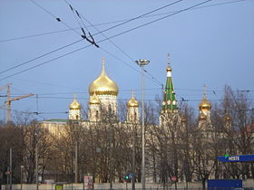 Вид на монастырь со стороны Московского проспекта