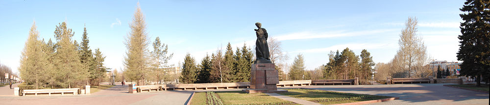 Памятник "Орленок" на Алом поле