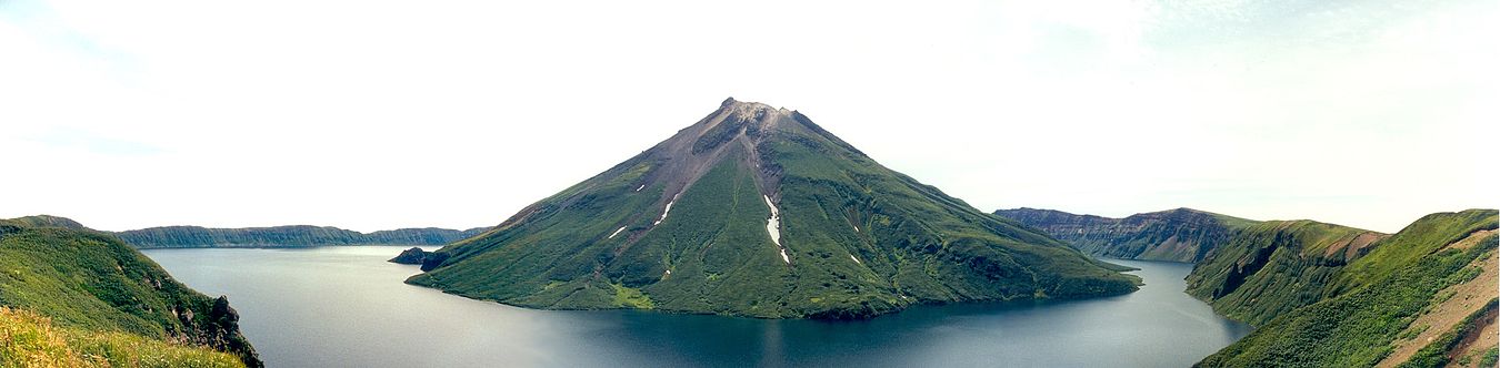 Панорама вулкана Креницына