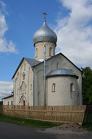 Novgorod - Church of John the Apostle on Vitka.jpg