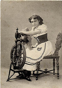 Fille Mal Gardee - Sofia Fedorova as Lise - ca 1915.jpg