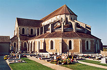 Pontigny Abbaye vue arriere.jpg