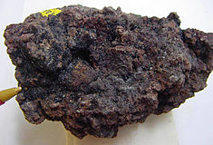 Tenorite - USGS Mineral Specimens 1083.jpg