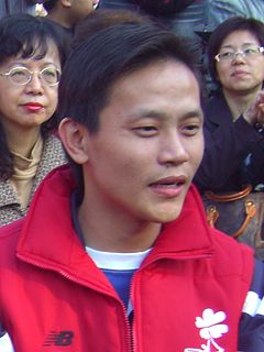 2007NewYearHopeWalking-CHHuang.jpg