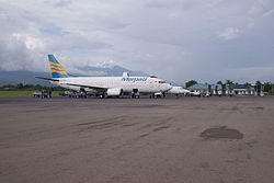 PK-MDG Merpati Selaparang Airport.JPG