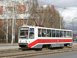 Tomsk tram 311 20070428.jpg