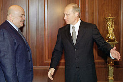 Vladimir Putin 17 October 2001-7.jpg