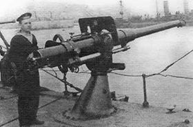 Russian 75 mm gun aboard Gromoboy.jpg