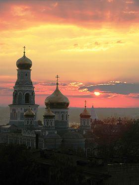 Вид на Казанский собор с многоэтажного дома. Закат.