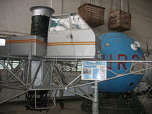 "Toorbolyot" VTOL aircraft and "USSR-1" high-altitude balloon at Central Air Force Museum (2).jpg