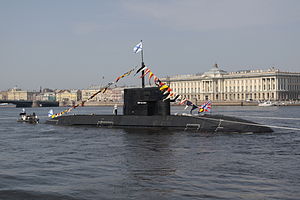 B-585 Sankt-Peterburg in 2010.jpg