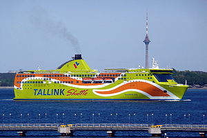 Superstar входит в Таллинский порт
